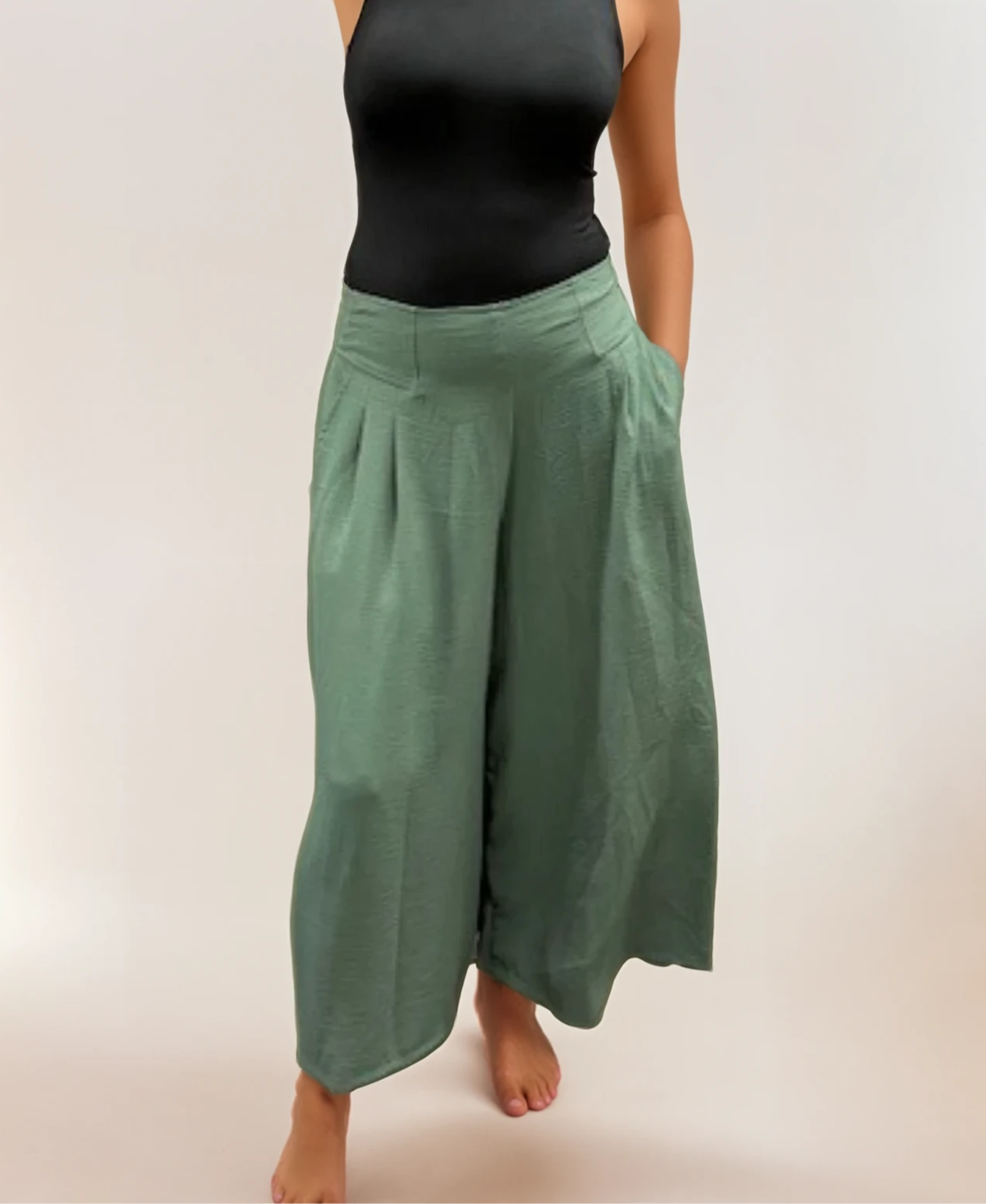Airflow Culotte Pants - Matcha