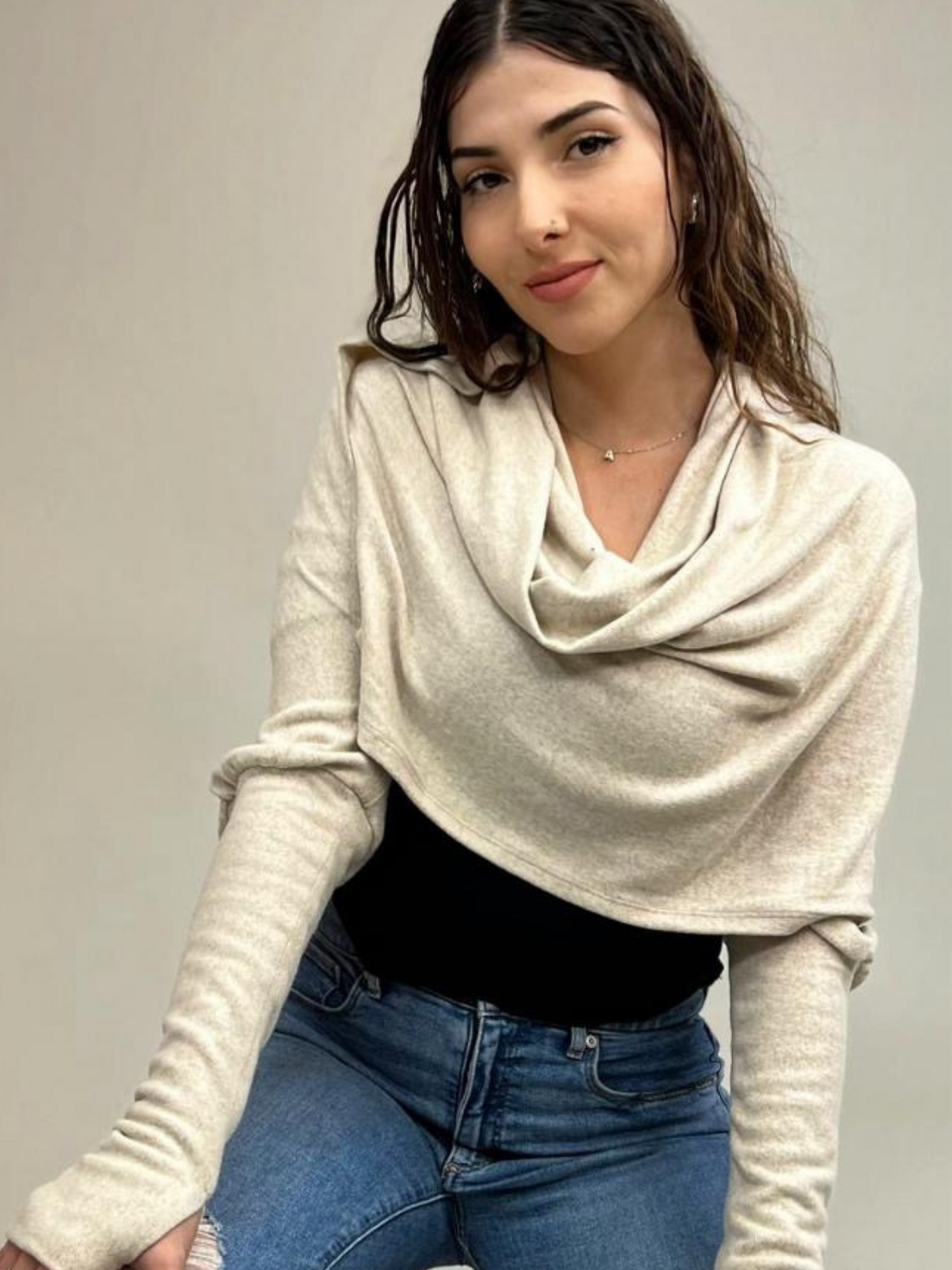 Allison shrug 2.0 - Oatmeal