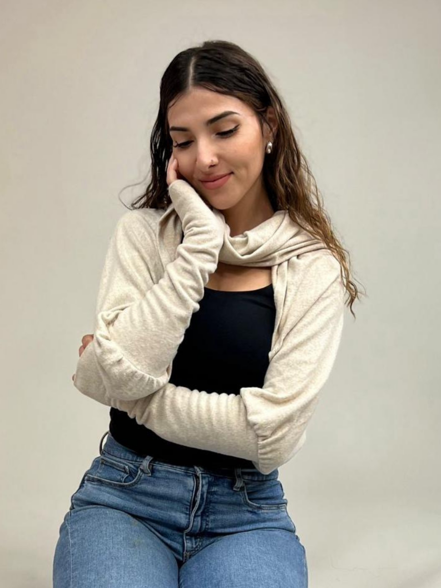 Allison shrug 2.0 - Oatmeal