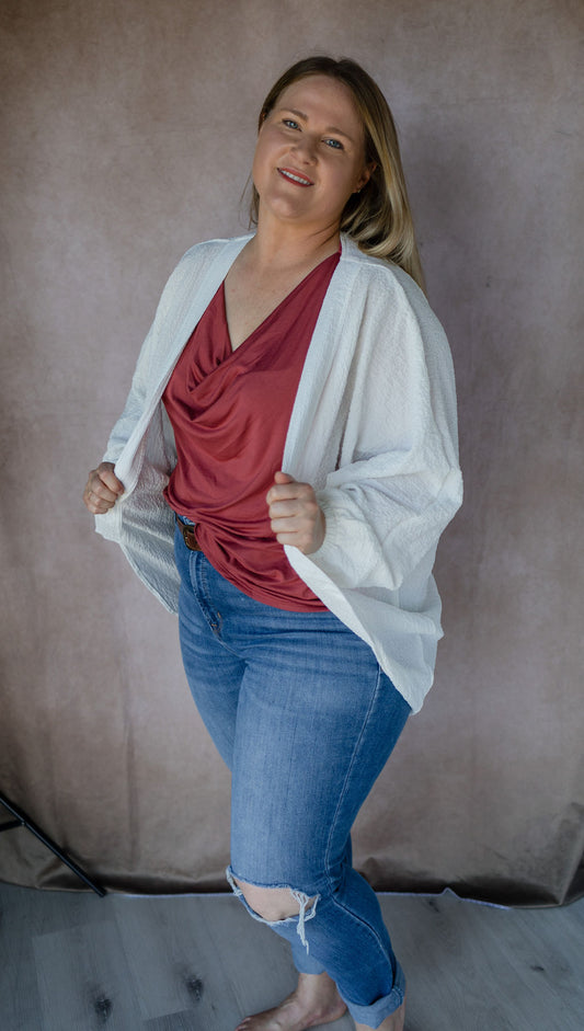 Batwing Coverlett- White Crinkle